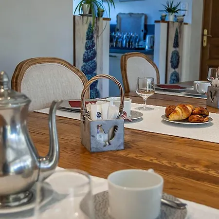Clos Du Mont Rouge Bed and breakfast 4*