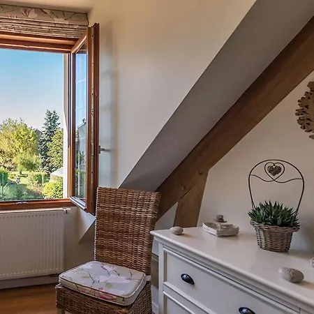 Clos Du Mont Rouge Bed & Breakfast 3*